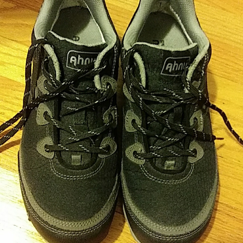 Ahnu by Teva Ankle height hiking boots